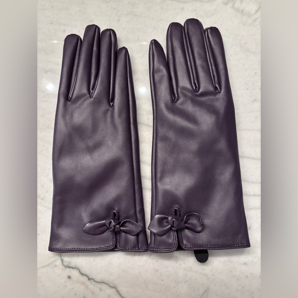 Charlie Paige gloves - Picture 1 of 3